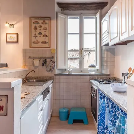 Rise And Smile Charming Penthouse Apartment