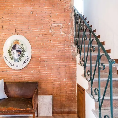 Rise And Smile Charming Penthouse Apartment *