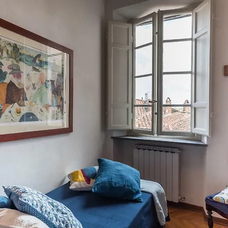 Lägenhet Rise And Smile Charming Penthouse Lucca