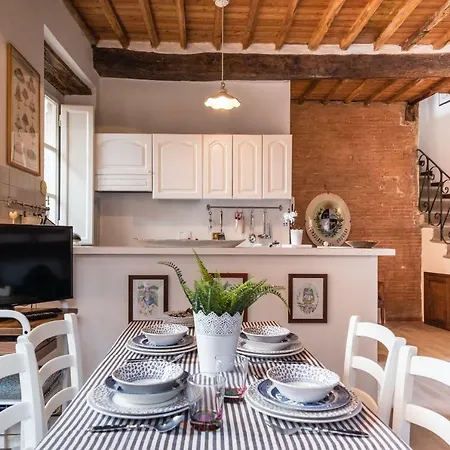 Rise And Smile Charming Penthouse * Lucca