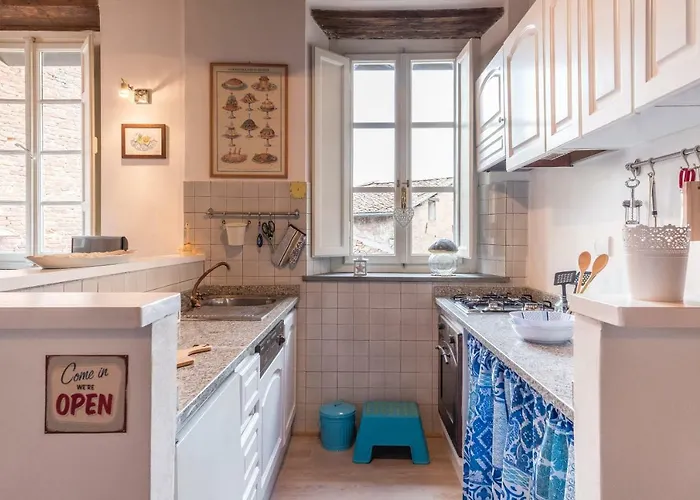 Rise And Smile Charming Penthouse Apartament