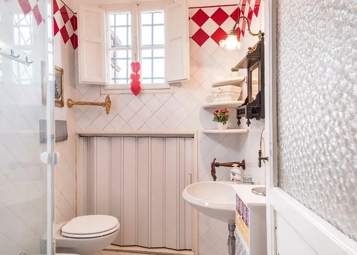 Rise And Smile Charming Penthouse Apartament Lukka